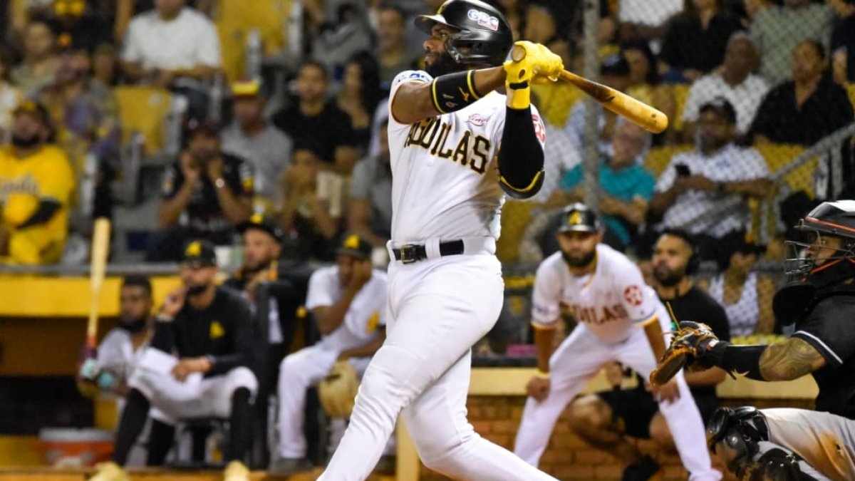 Aguilas ganan su juego 25 y están casi clasificados