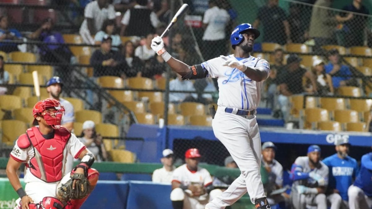 A4f917b6f - Abreu y Mauricio guían a Tigres sobre los Leones