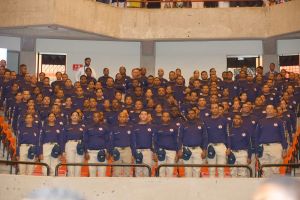 IMG 3764 - Abinader incorpora 865 nuevos agentes para reforzar el control migratorio