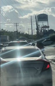 WhatsApp Image 2025 12 08 At 5.13.31 PM - Ciudadanos piden acción de la DIGESETT ante vehículos mal estacionados en Friusa y otras avenidas de Bávaro